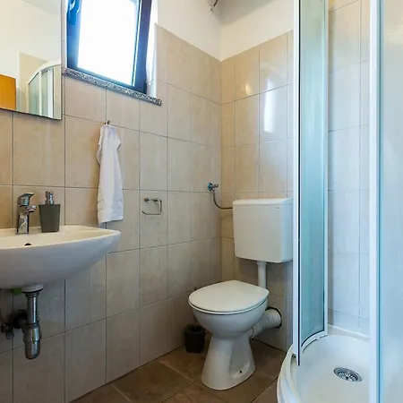 Apartment Ivan Near Beach *